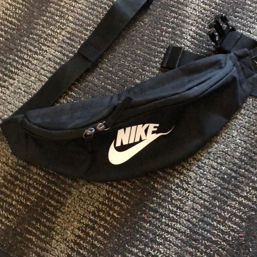 Need gone ASAP I don’t wear fanny packs